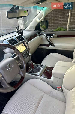 Позашляховик / Кросовер Lexus GX 2010 в 