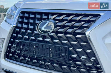 Внедорожник / Кроссовер Lexus GX 2019 в 