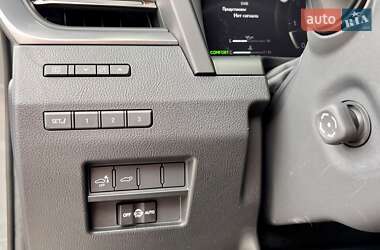 Позашляховик / Кросовер Lexus GX 2024 в 