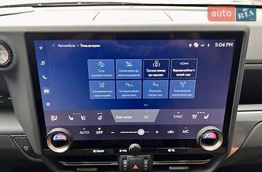 Позашляховик / Кросовер Lexus GX 2024 в 