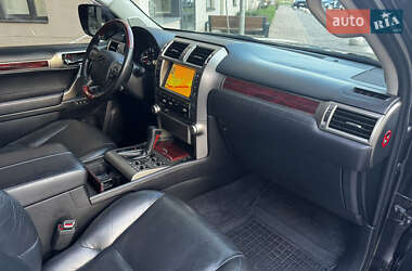 Позашляховик / Кросовер Lexus GX 2010 в 
