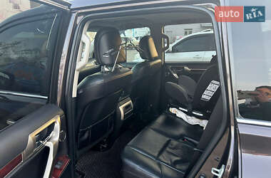 Позашляховик / Кросовер Lexus GX 2011 в 