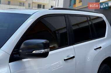 Позашляховик / Кросовер Lexus GX 2015 в 