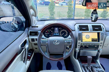 Внедорожник / Кроссовер Lexus GX 2010 в 