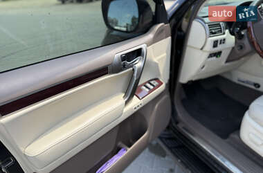 Внедорожник / Кроссовер Lexus GX 2013 в 