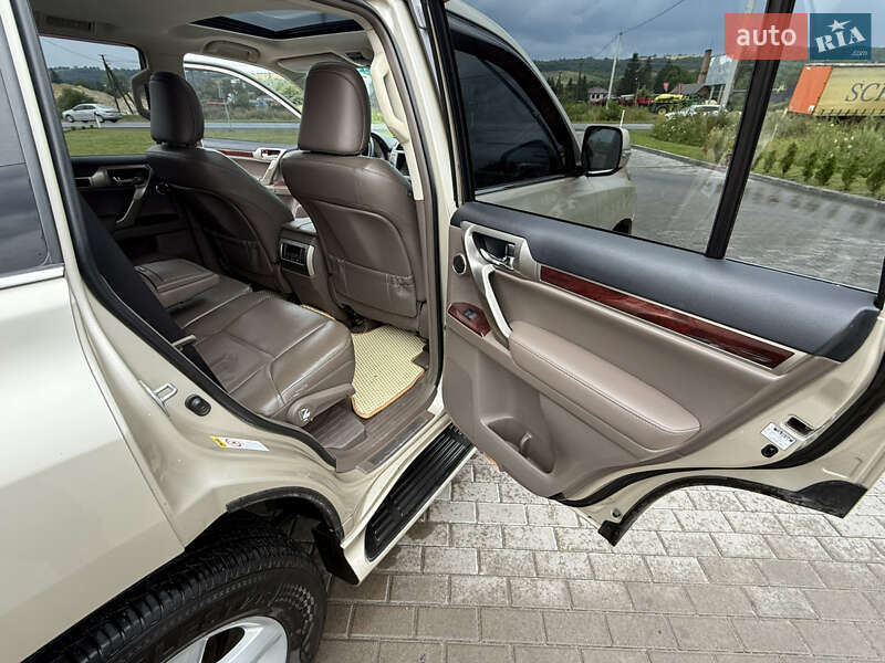 Позашляховик / Кросовер Lexus GX 2010 в Золочеві