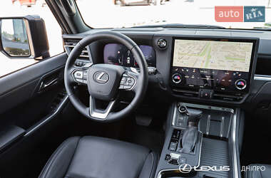 Позашляховик / Кросовер Lexus GX 2025 в 