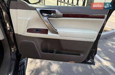 Внедорожник / Кроссовер Lexus GX 2013 в 