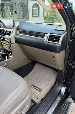 Внедорожник / Кроссовер Lexus GX 2023 в 