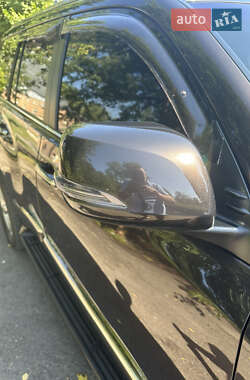 Позашляховик / Кросовер Lexus GX 2013 в 