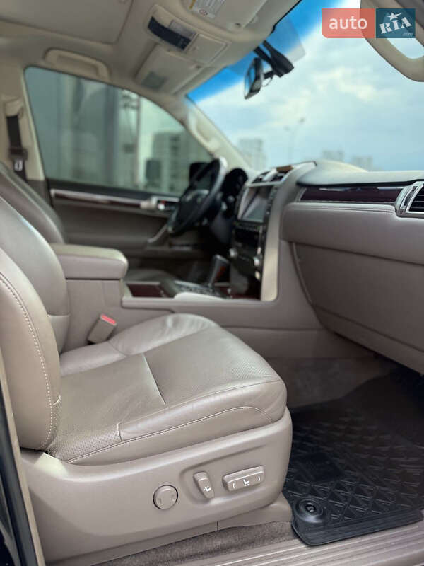 Внедорожник / Кроссовер Lexus GX 2014 в Киеве