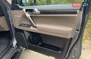 Позашляховик / Кросовер Lexus GX 2020 в 
