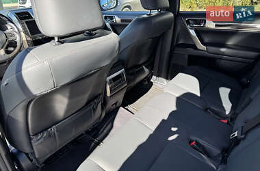 Внедорожник / Кроссовер Lexus GX 2021 в 