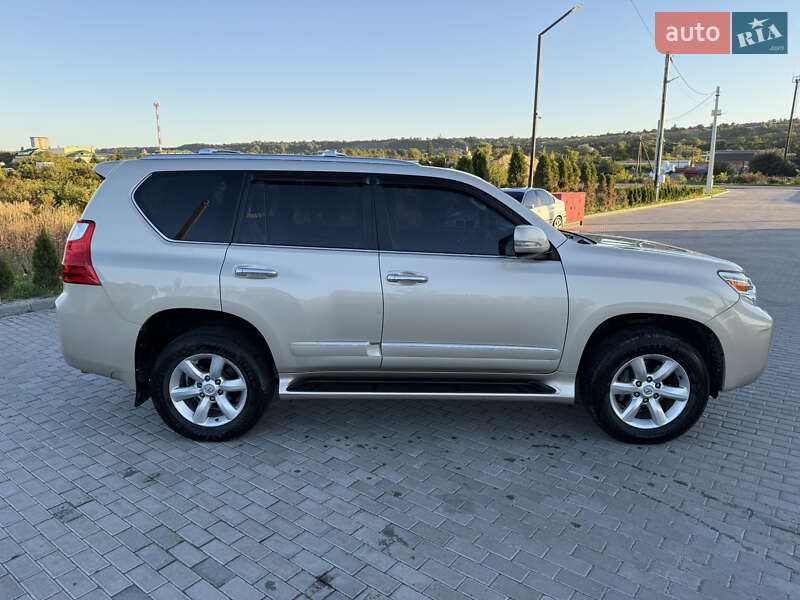 Внедорожник / Кроссовер Lexus GX 2010 в Золочеве