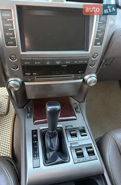 Позашляховик / Кросовер Lexus GX 2010 в 