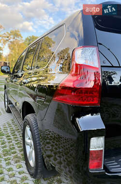 Позашляховик / Кросовер Lexus GX 2011 в 