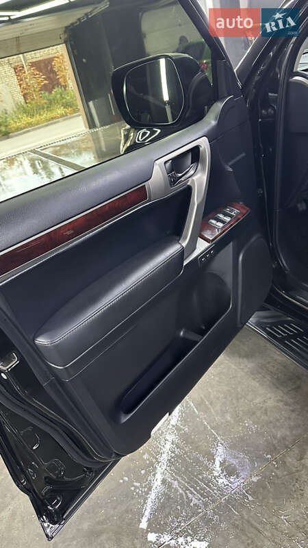 Внедорожник / Кроссовер Lexus GX 2011 в Харькове