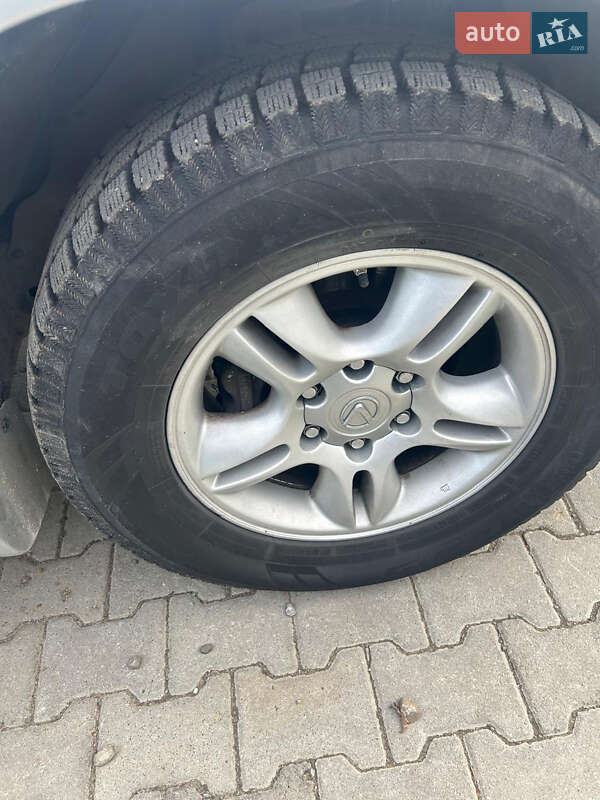 Позашляховик / Кросовер Lexus GX 2004 в Чернівцях фото 11 Позашляховик / Кросовер Lexus GX 2004 в Чернівцях