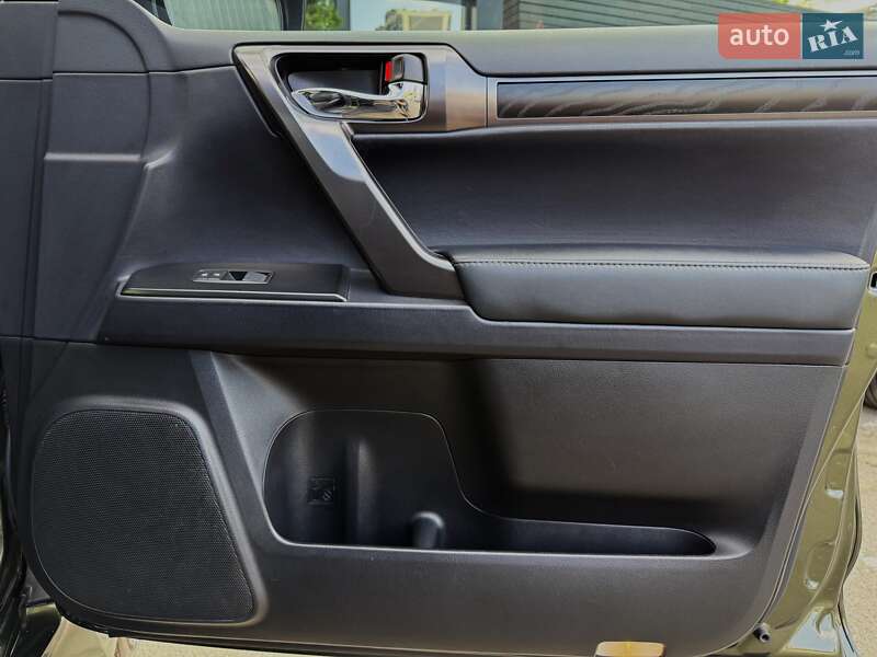 Внедорожник / Кроссовер Lexus GX 2021 в Киеве