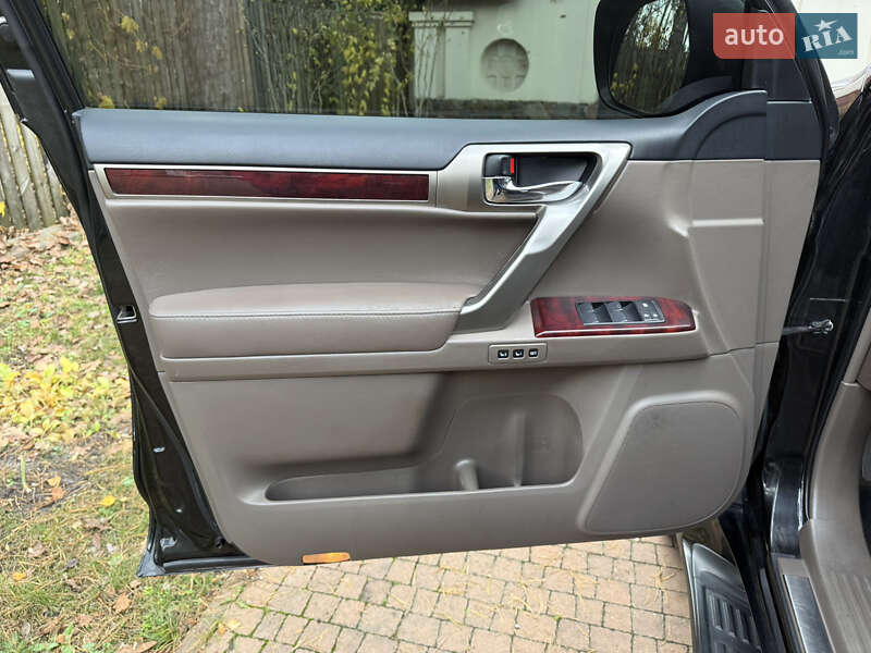 Внедорожник / Кроссовер Lexus GX 2011 в Киеве