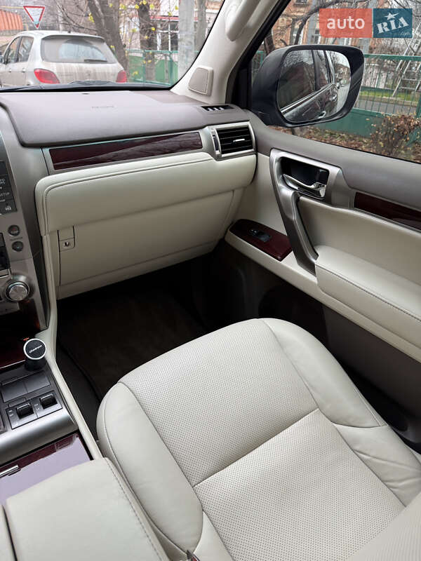 Позашляховик / Кросовер Lexus GX 2015 в Умані