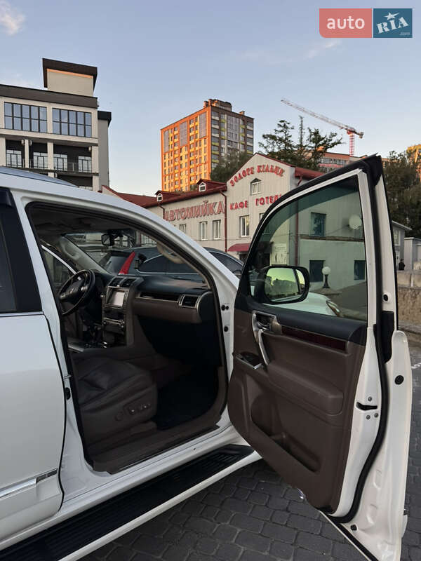 Внедорожник / Кроссовер Lexus GX 2015 в Тернополе