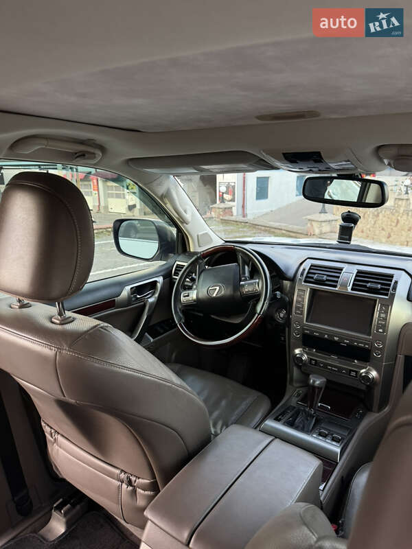 Внедорожник / Кроссовер Lexus GX 2015 в Тернополе