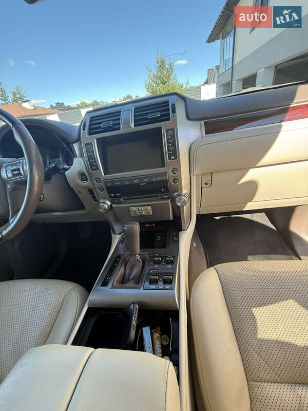 Внедорожник / Кроссовер Lexus GX 2010 в Ирпене фото 8 Внедорожник / Кроссовер Lexus GX 2010 в Ирпене