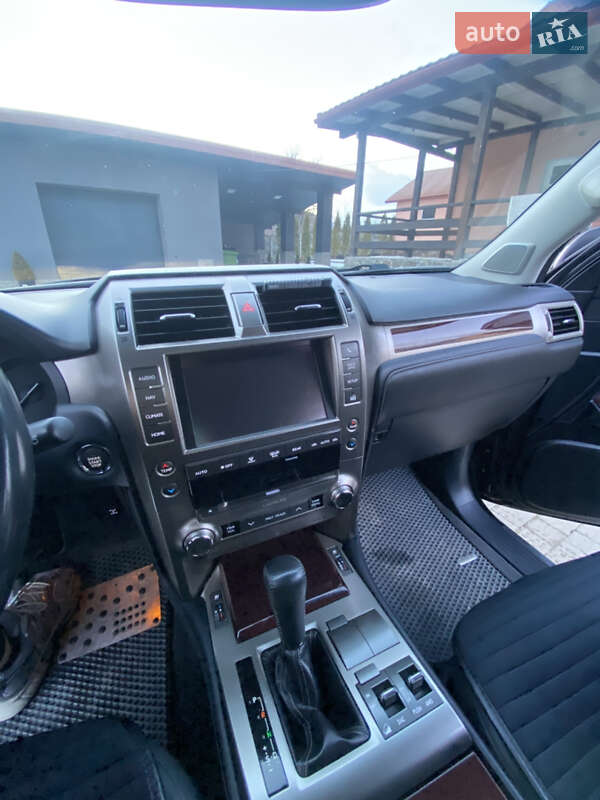 Внедорожник / Кроссовер Lexus GX 2019 в Надворной