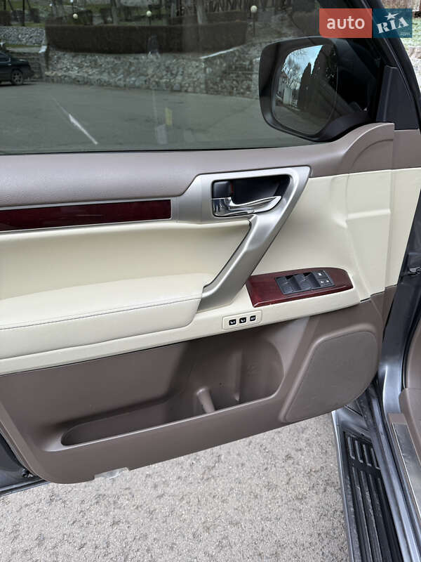 Позашляховик / Кросовер Lexus GX 2016 в Кропивницькому