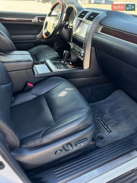 Позашляховик / Кросовер Lexus GX 2017 в Києві фото 10 Позашляховик / Кросовер Lexus GX 2017 в Києві