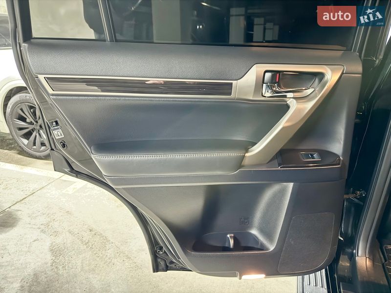 Внедорожник / Кроссовер Lexus GX 2013 в Днепре