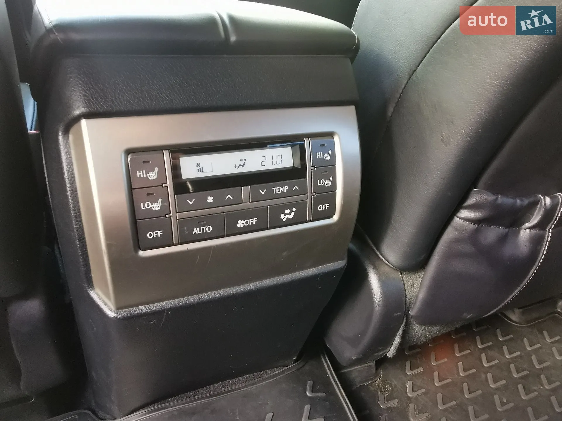 2011 Lexus GX - мініатюра 23