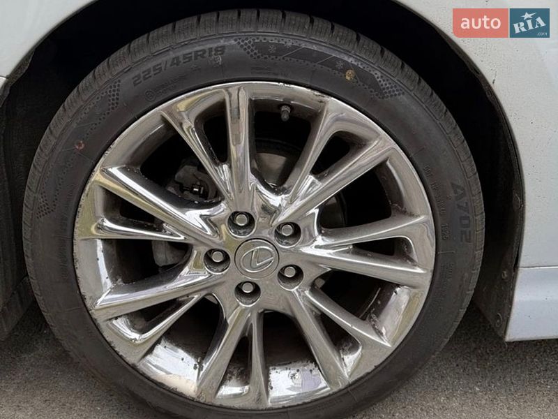 Седан Lexus HS 2010 в Киеве