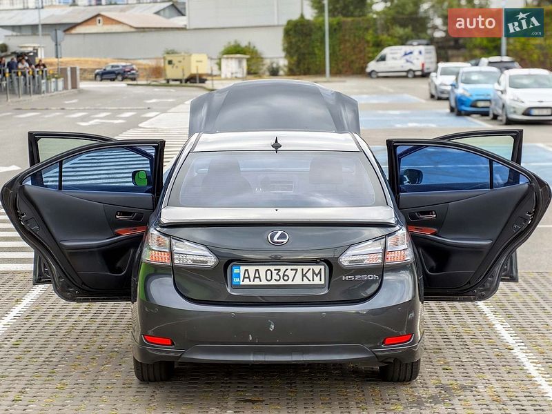 Седан Lexus HS 2011 в Києві