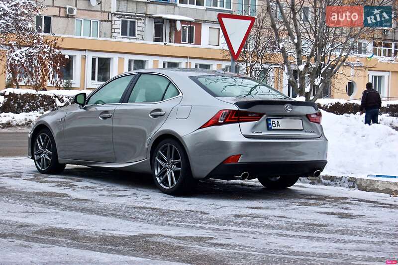 Седан Lexus IS 2016 в Ірпені