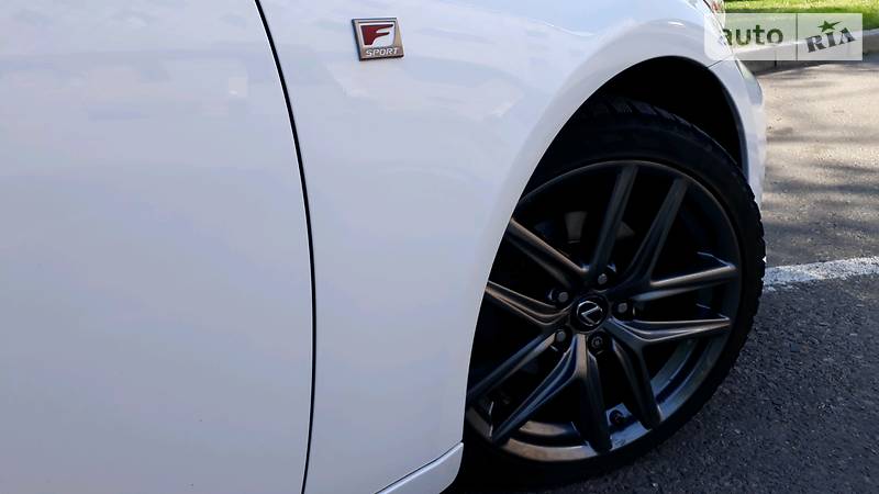 Седан Lexus IS 2015 в Одессе