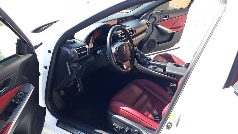 Седан Lexus IS 2015 в Одессе