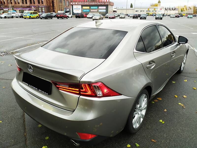 Седан Lexus IS 2015 в Києві фото 4 Седан Lexus IS 2015 в Києві