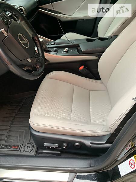 Седан Lexus IS 2015 в Одесі фото 49 Седан Lexus IS 2015 в Одесі