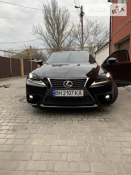 Седан Lexus IS 2015 в Одесі фото 65 Седан Lexus IS 2015 в Одесі