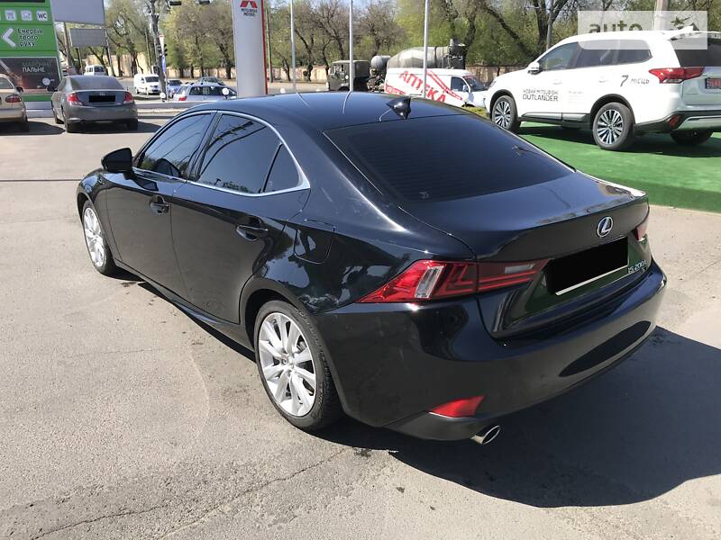 Седан Lexus IS 2016 в Одесі фото 28 Седан Lexus IS 2016 в Одесі