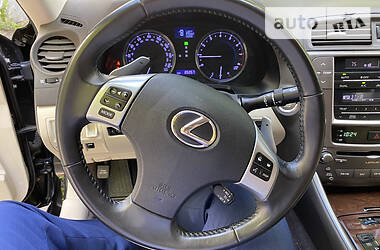 Седан Lexus IS 2010 в 