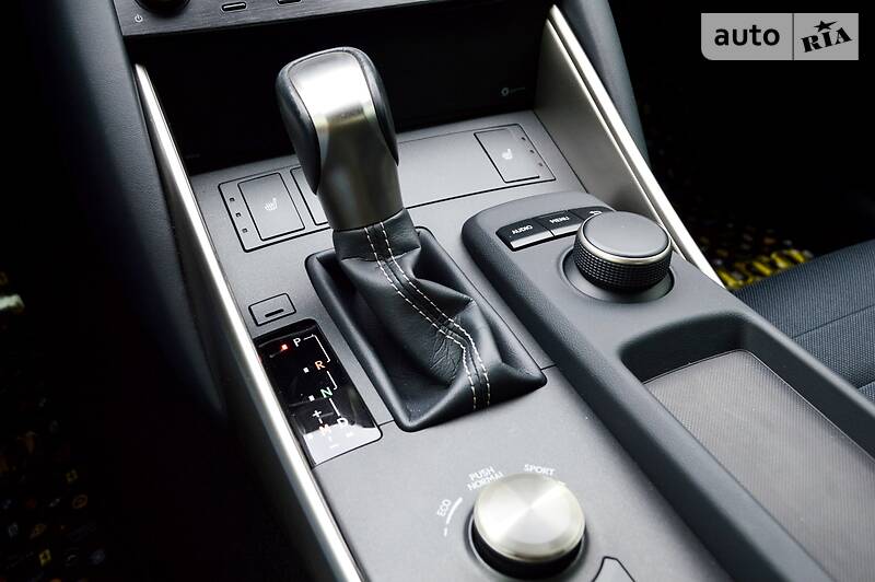 Седан Lexus IS 2017 в Одесі фото 45 Седан Lexus IS 2017 в Одесі