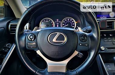 Седан Lexus IS 2015 в Николаеве