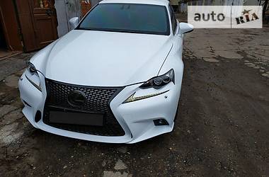 Lexus IS 2015