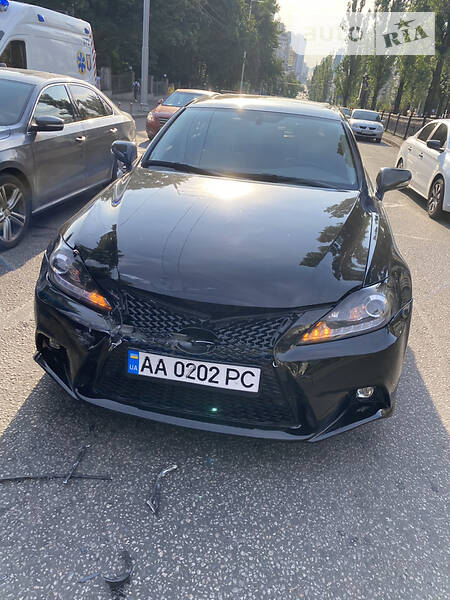 Седан Lexus IS 2010 в 
