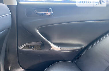 Седан Lexus IS 2011 в 