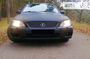 Седан Lexus IS 1999 в Чернигове