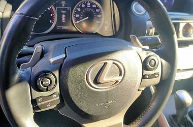 Седан Lexus IS 2015 в 